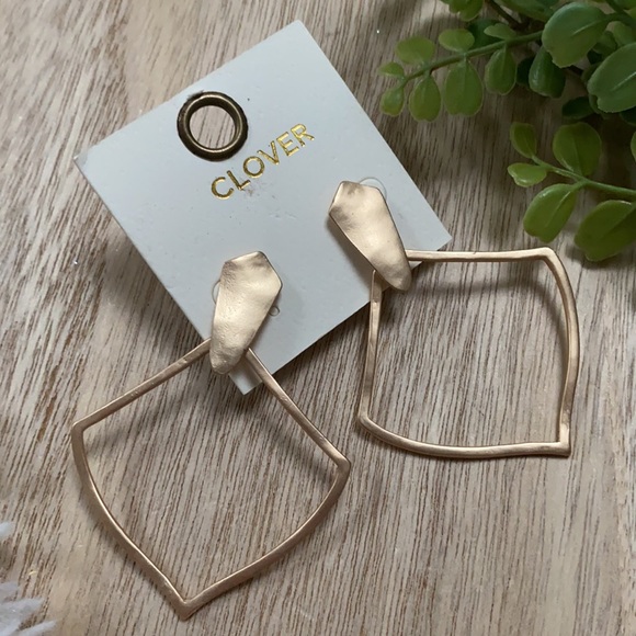 π2X HPπ Clover Abstract Earrings π Brushed Gold - Picture 3 of 9